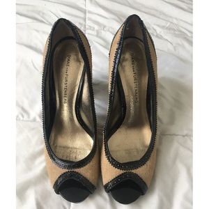 Diane von Furstenberg peep toe heals